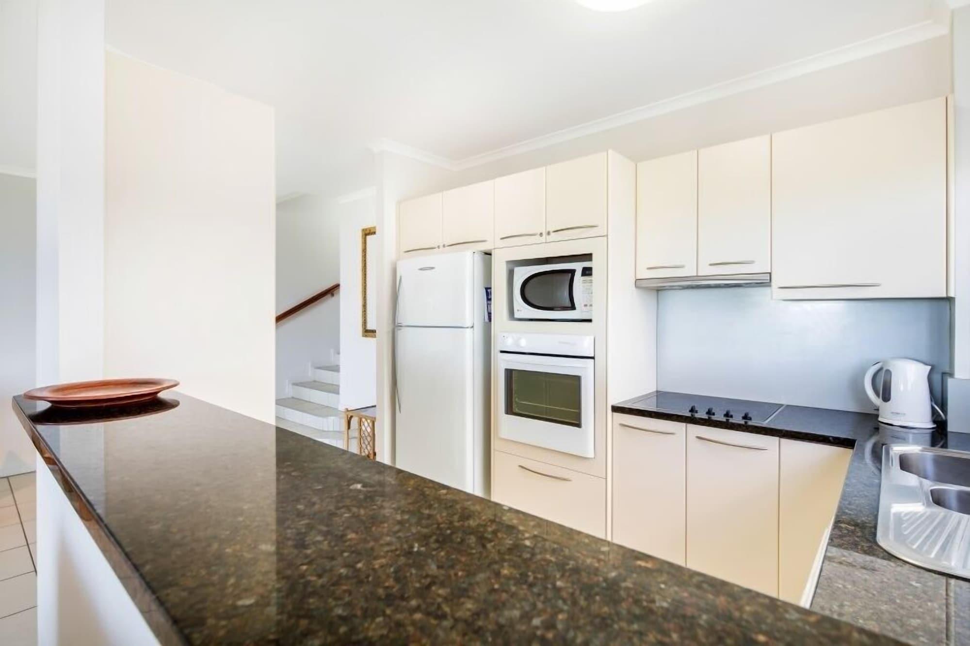 Bali Hai Apartments Noosa Екстериор снимка